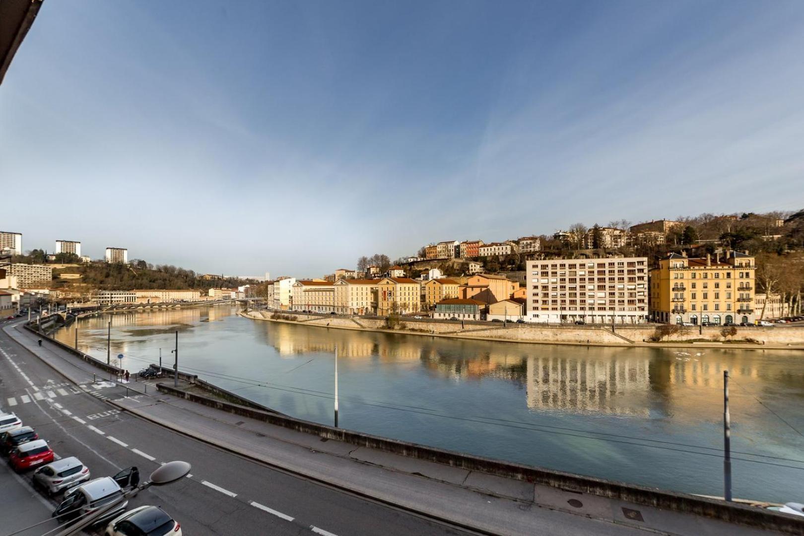 Appartamento Loft Mezzanine Vue Incroyable Saone Lione Esterno foto